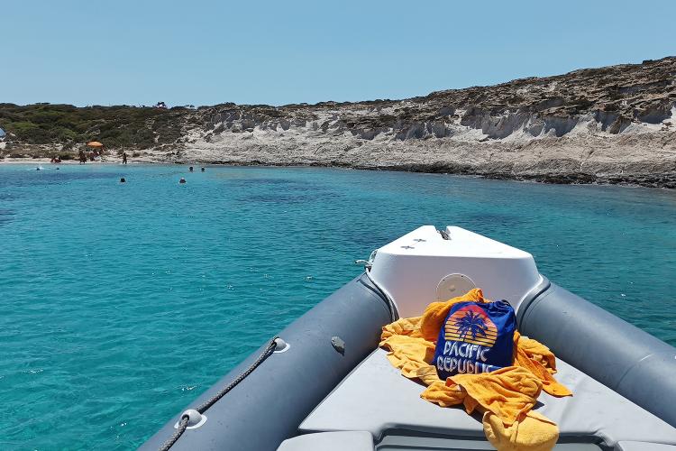Discover Paros' beauty on a boat - rent one today
